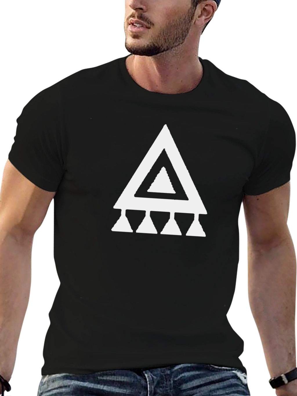Geometric Triangle Graphic Tee - Black